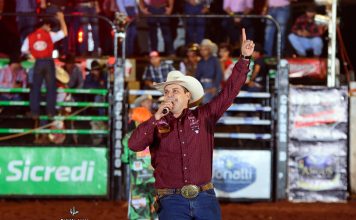 UMBERTO JR. LANÇOU VÍDEO CONTANDO SUA HISTÓRIA NO RODEIO DE COLORADO